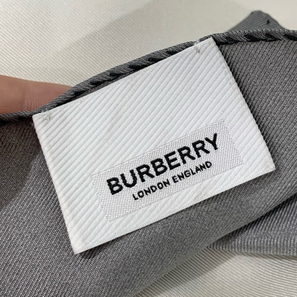 Authentic BURBERRY Silk Montage Print Large Square Scarf Monochrome. - Picture 9 of 10